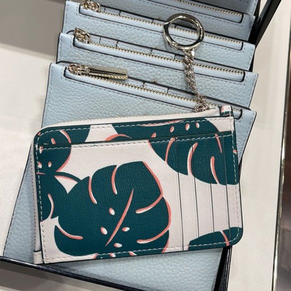 Kate spade Darcy Monstera Leaves Printed Medium L - Zip Card Holder with Keyring - Picture 4 of 12